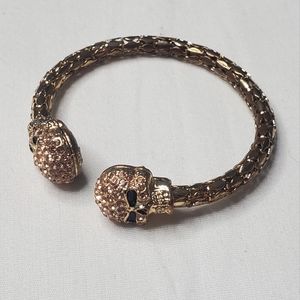 ✨️5 for $25✨️ Gold Skull Bracelet